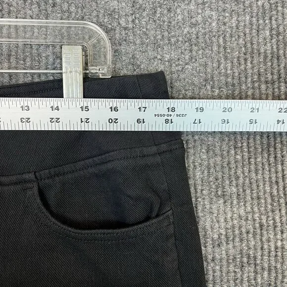 Belle by Kim Gravel Flexibelle Game Day Cuffed Jeans Black Womens Size 16P - Picture 7 of 12